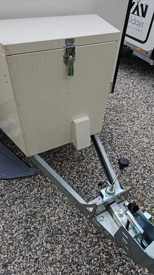 Remorque Vanholidays - Isolée et équipée en électricité – Image 23