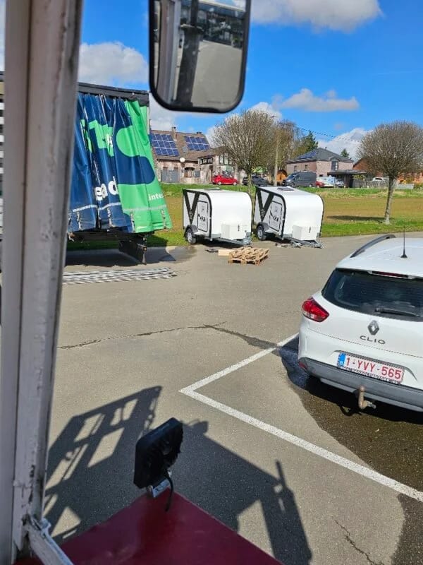 Remorque Vanholidays - Isolée et équipée en électricité – Image 13