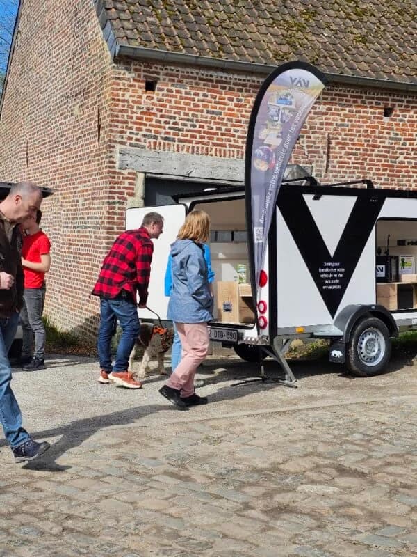 Remorque Vanholidays - Isolée et équipée en électricité – Image 14