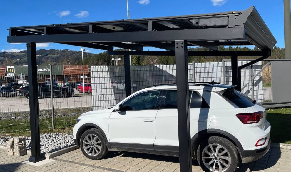 Carport solaire une voiture contre un mur – Image 9